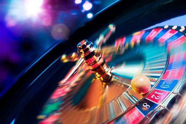 bettogelasia French Roulette live-dealer table with mobile phone interface showing betting layout